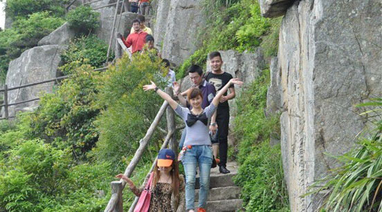 The company organized the travel 2013-2014 - MINGZHEN Industrial Holding Group Co.,ltd
